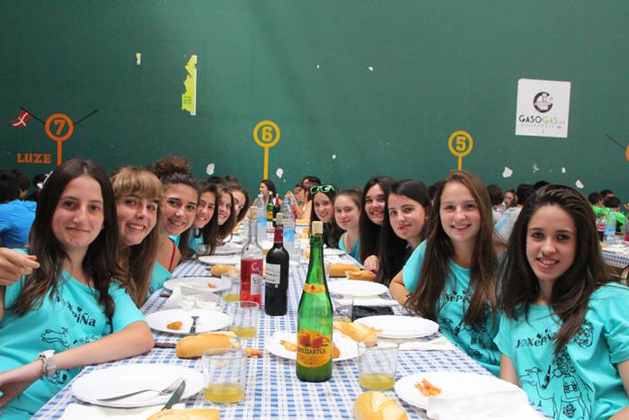 PIlotalekua kuadrillen kolorez beteta 22 1472221465745