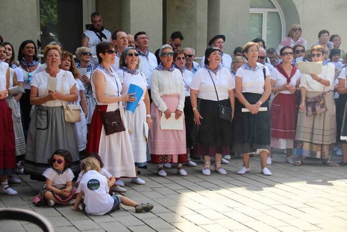 santiotan kantari kantujira  44 1532949120875