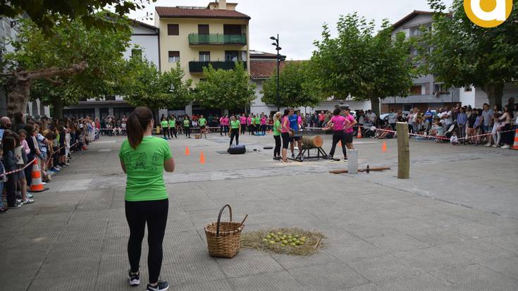 Ikusmina sortu du emakumeen herri kirol erakustaldiak