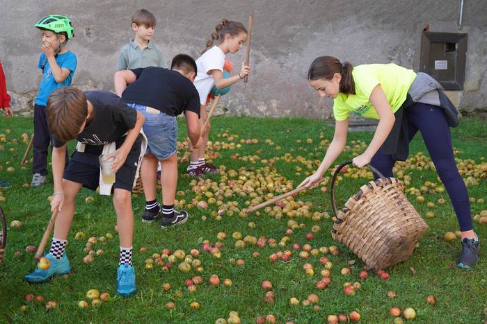 Sagar uzta festa jendetsua 23 1760790637893