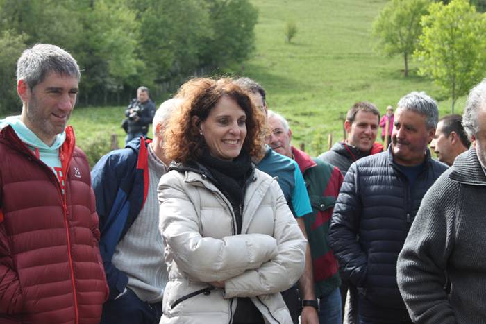 Maiatzak 1, Larre Irekiera E 16 1525187021843