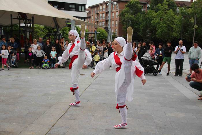 Lizarren basoa eta Bordon da 5 1561104647446