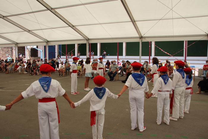 dantzarien saioa berastegi 24 1628437240620