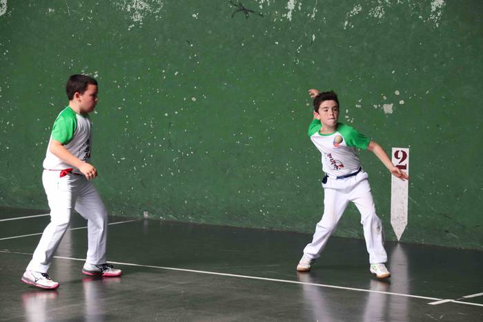 Behar Zana elkarteko festa 2 27 1559405195287