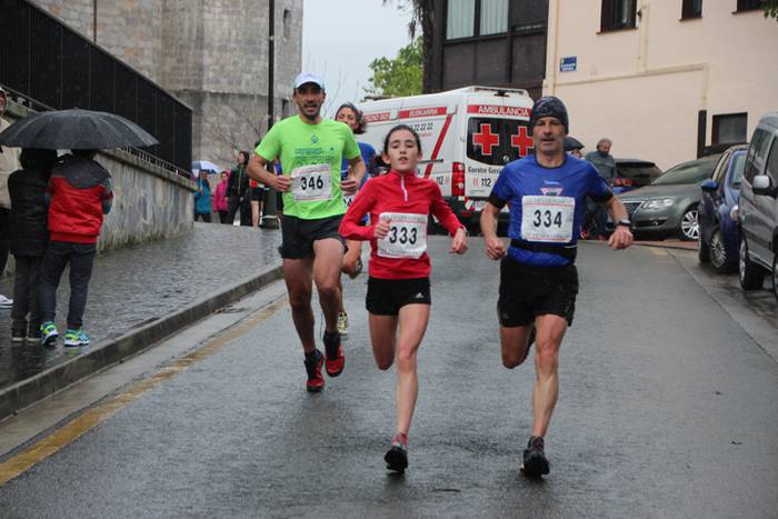 Aitziber Ibarbia eta Julen L 55 1493554035617