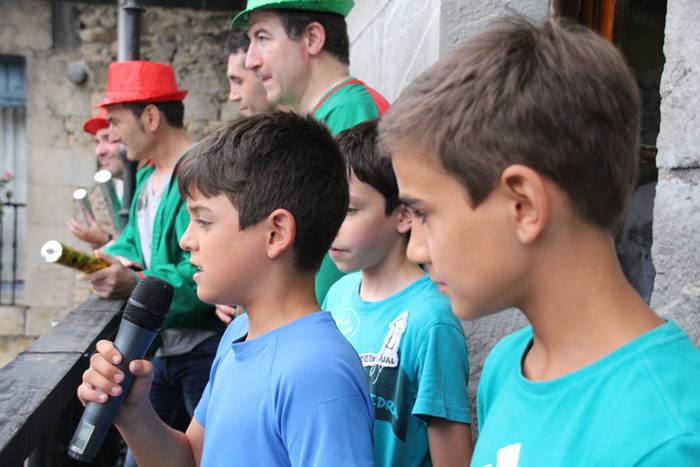 Hasi dira Asteasuko festak 2016 11 1467140329802