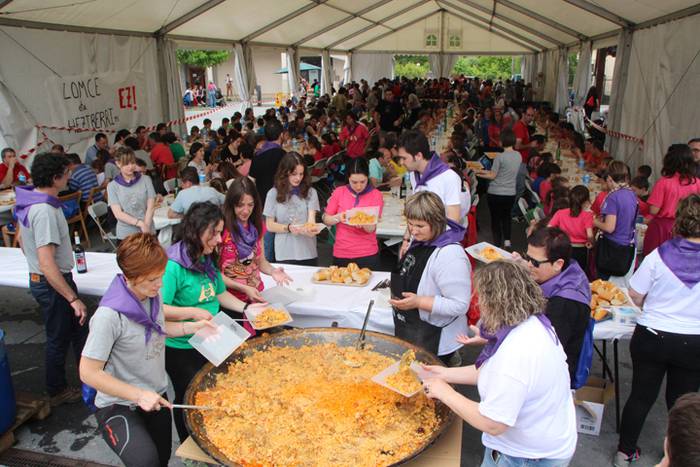 Ikaztegietako Eskola Txikiak Festa 74 1465744483192