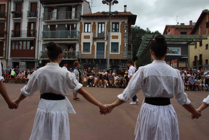 Soka dantza Santioak 2022 45 1658770624251
