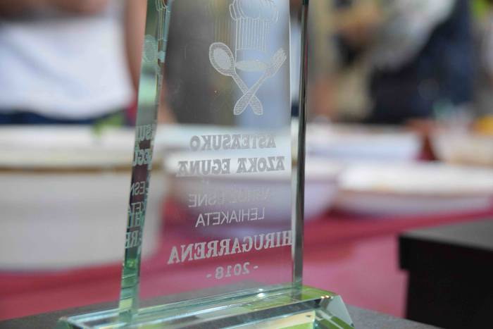 Jendetza mugitzen duen eguna 18 1538313107309