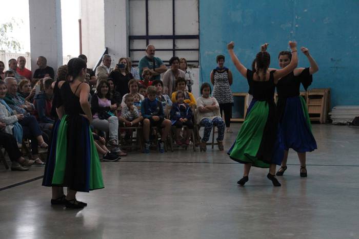 HERNIALDEKO ANDRA MARI JAIAK 18 1502819959740