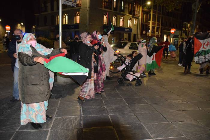 Elkarretaratzea, Sahara 1 1605725150160