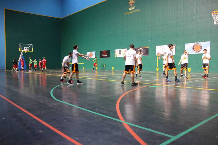 Herritarrei aurkeztu diete E 33 1573321434120