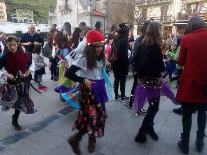 Hasi dira kaldereroak eskual 76 1550859766670