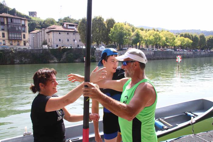 Arraunean, elkartasunez 214 1568480119265