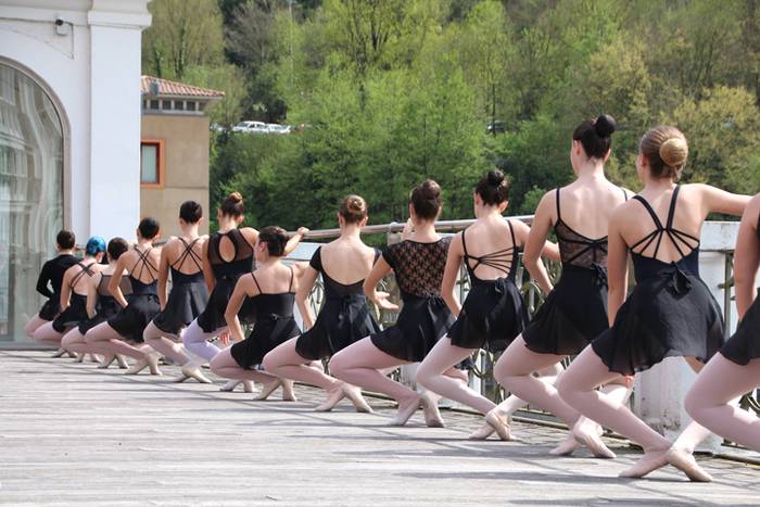 Barandari helduta dantzan 26 1523801389439