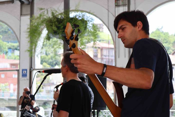 Zerkausia girotu du blues mu 6 1625400307453