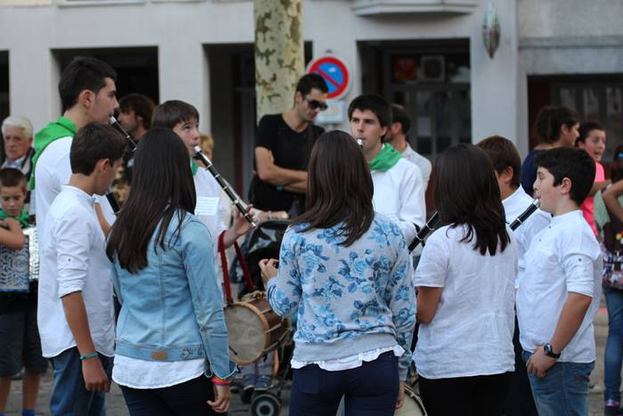 Irurako festak 2015 buruhandiak 23 1443465694276