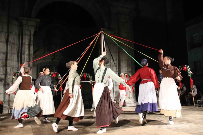 Suak argitu du urteko gaurik 56 1561330845031