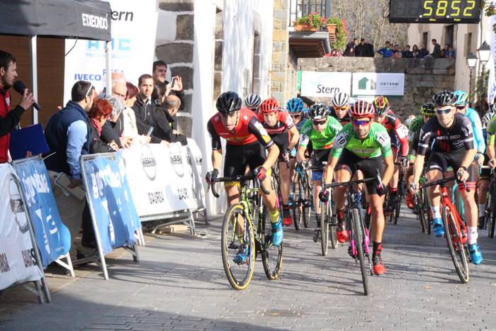 ASTEASUKO ZIKLO KROSA 2016 25 1481215048209