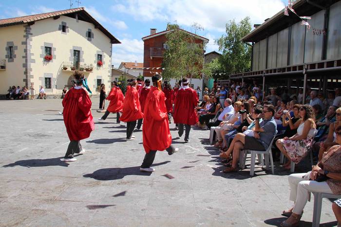 Axeri-dantza Aduna Jaiak 201 48 1534334521140