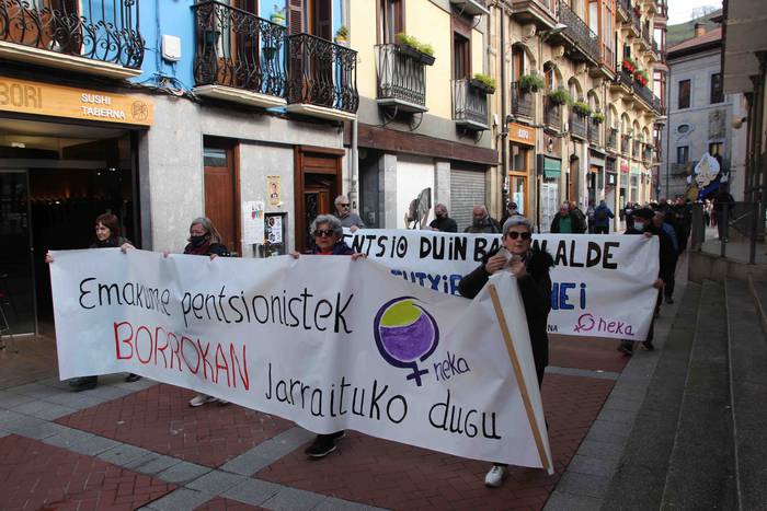 Martxoak 8 bezpera, oneka, p 16 1646657274814