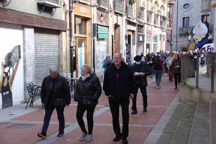 Martxoak 8 bezpera, oneka, p 17 1646657275167