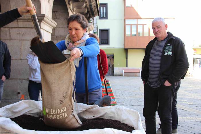 Herritarrei esker onez, konp 8 1555413758282