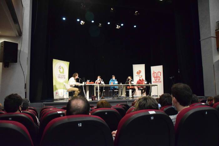 (H)ari naizelaren 200. saioa 3 1614413217828