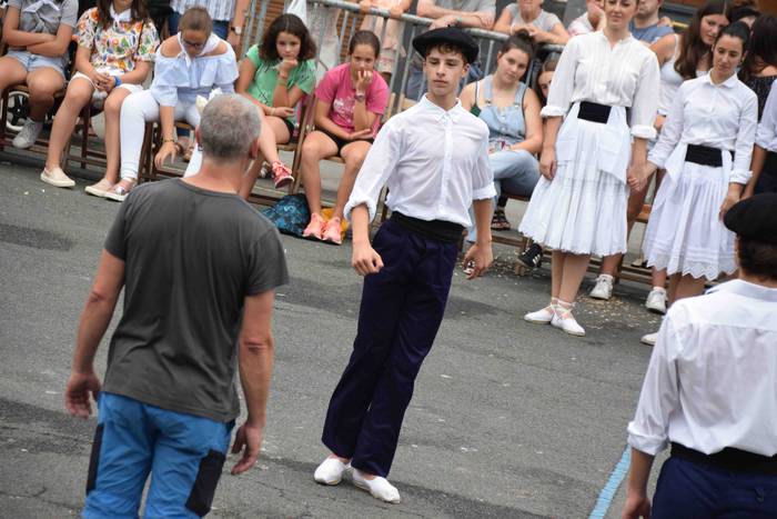 soka dantza santioak villabo 48 1532544236773