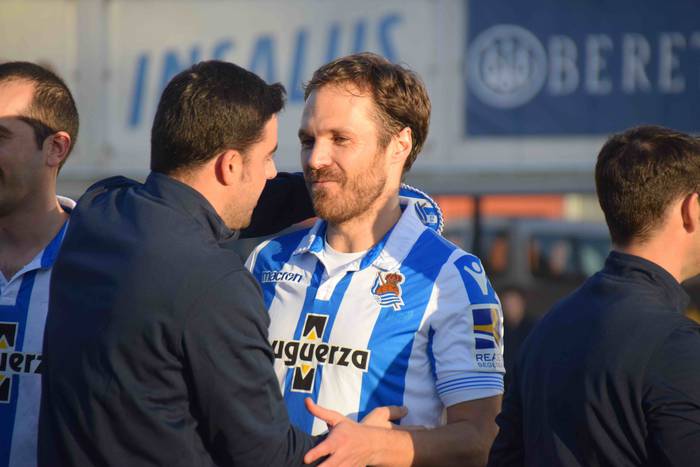 Mikel Alonso agur omenaldia tolosa berazubi 35 1544294516420