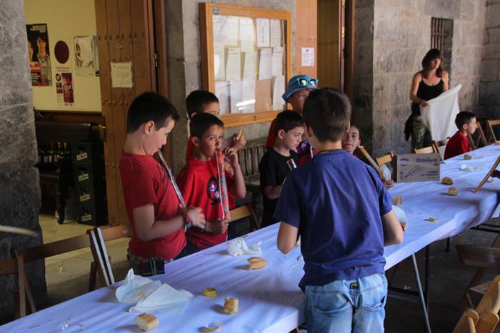 Eguerdian ere giroa Alegian 2 1468600070362