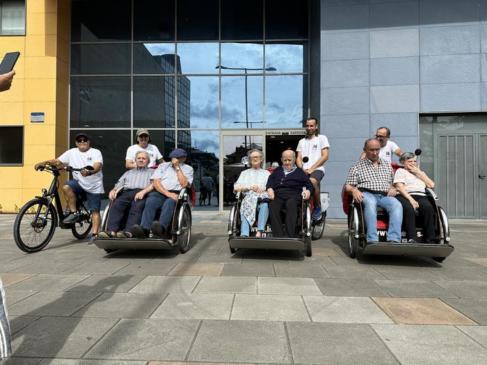 Bizi Bae programa bihar, Santiago egoitzan