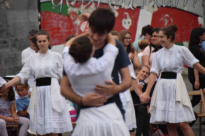 soka dantza santioak villabo 56 1532544432885