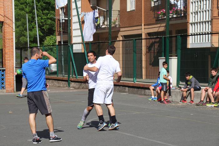 Karmenen aurretik, Bibalabirjen jaiak 14 1468432318652