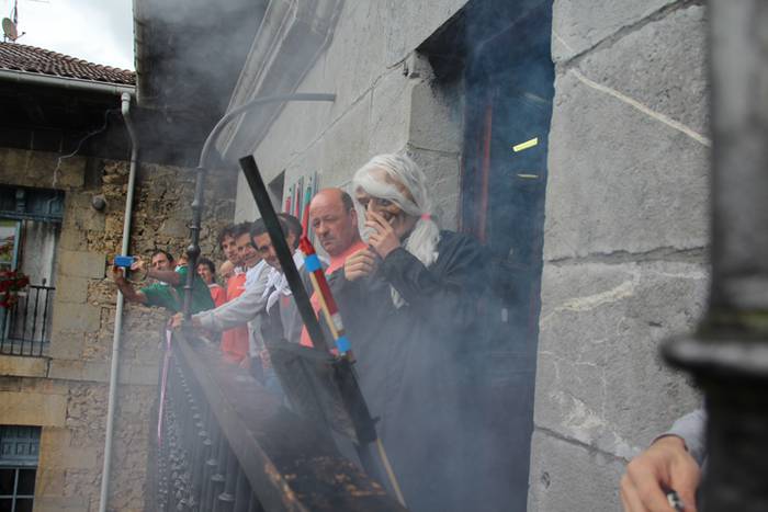 Sorgina agertu, eta Asteasu  24 1498678017603