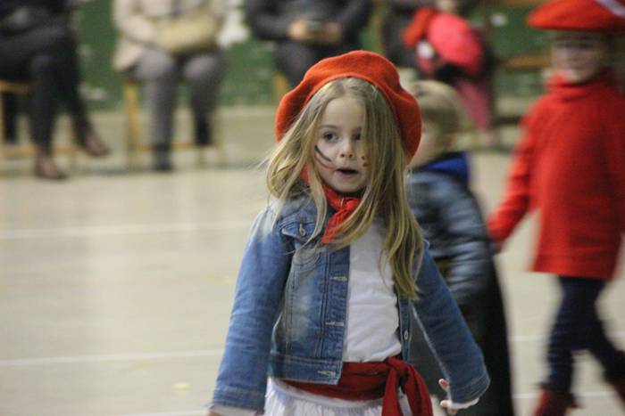 Hotzari aurre egiteko, dantz 25 1517596238291