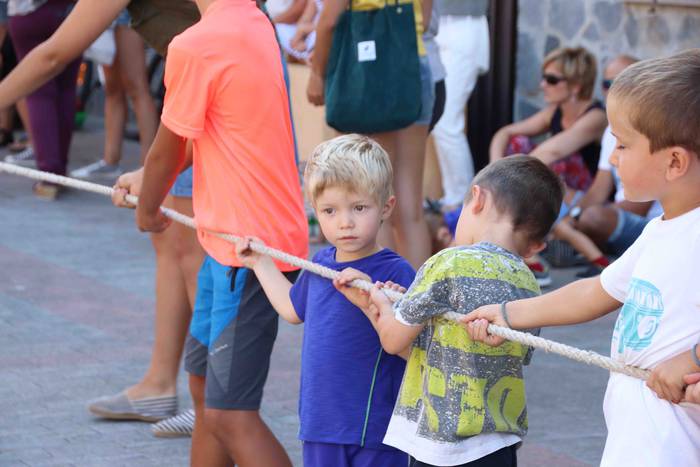 Jolas betean aritu dira umea 40 1537027977554