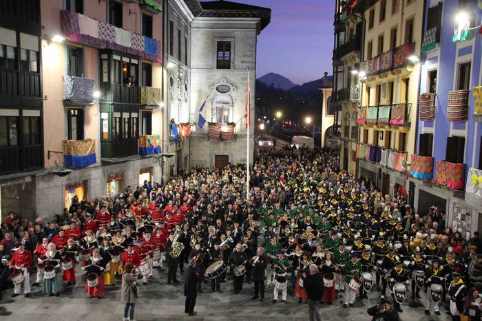 Danbor hotsen eguna 45 1582405370881