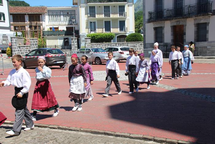 Giro onean ospatu dute Erret 12 1497796612608