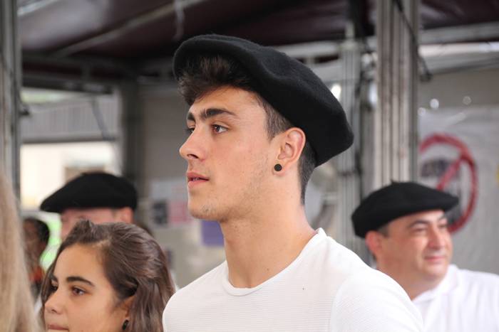 Hala bazan edo ez bazan, mel 28 1504722255635