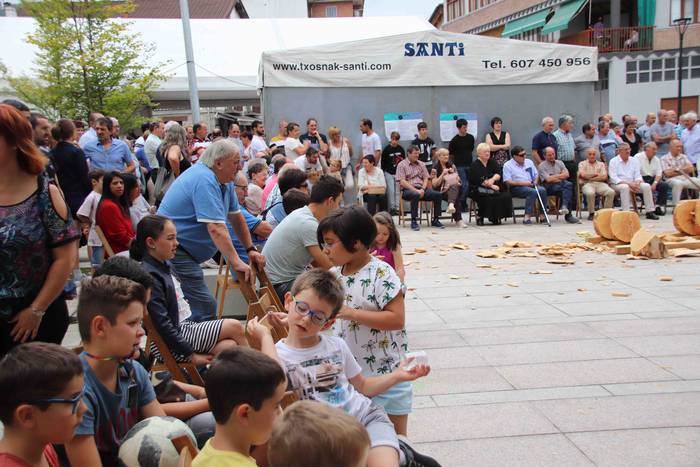 San Pedroak agurtzeko herri  9 1561906320105