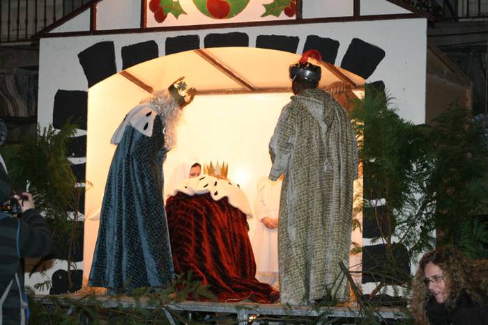 VILLABONAKO ERREGE MAGOEN DESFILEA 2017 42 1483976200298