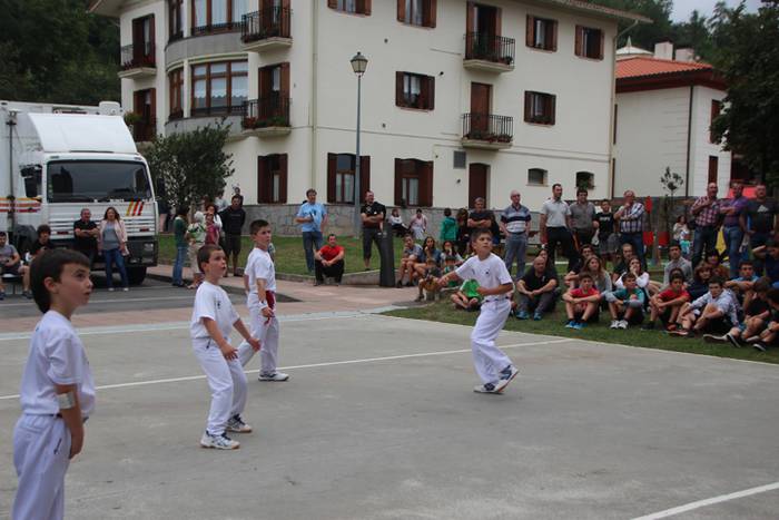 Puzgarriak, pilota eta karta 15 1501613737207