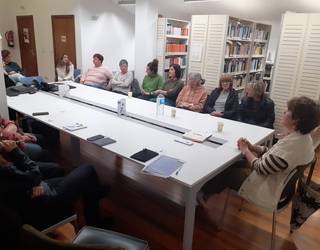 Tertulia literarioa Iratxe Etxebarriarekin