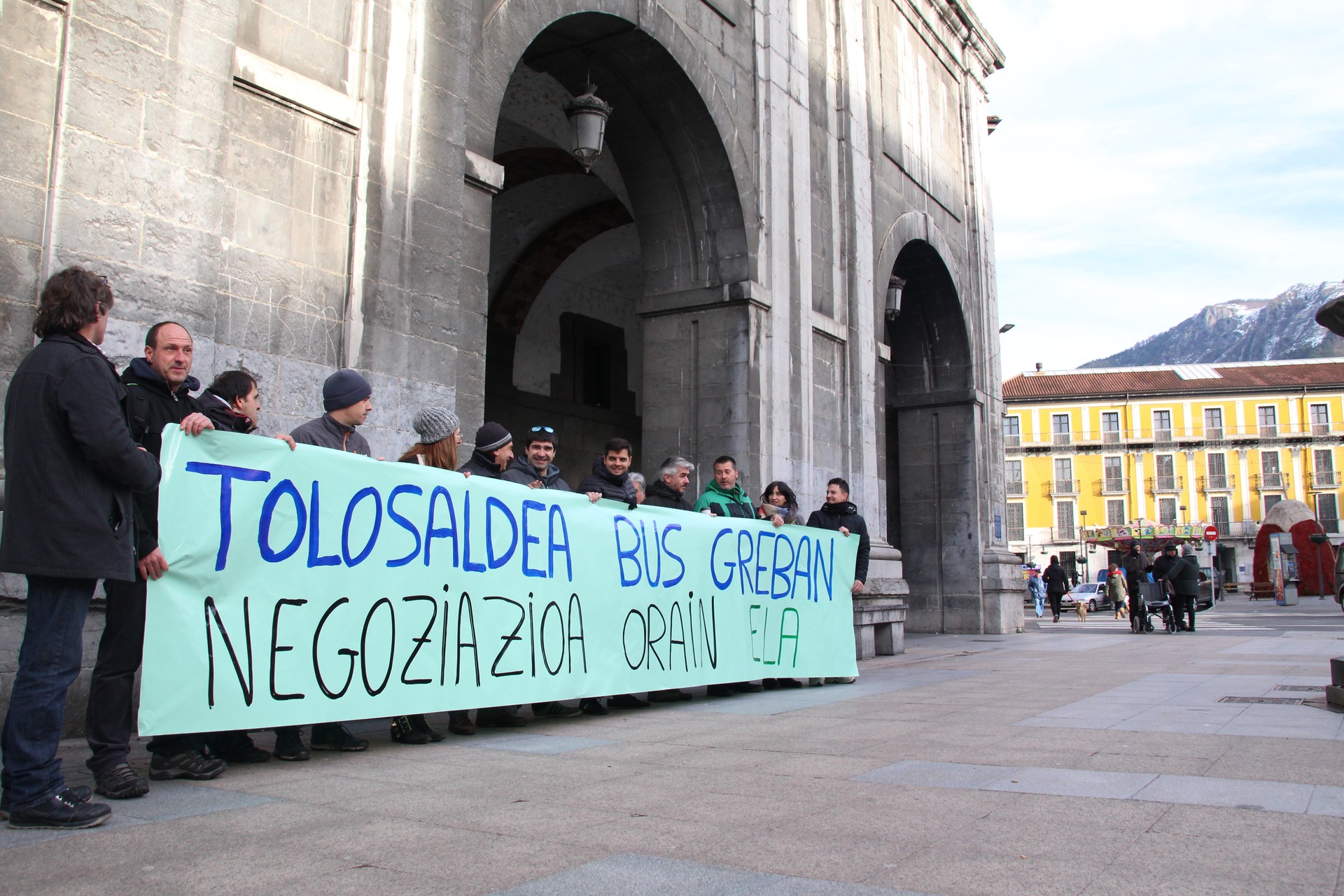 3 asteko lanuztea egingo dute Tolosaldea Buseko langileek