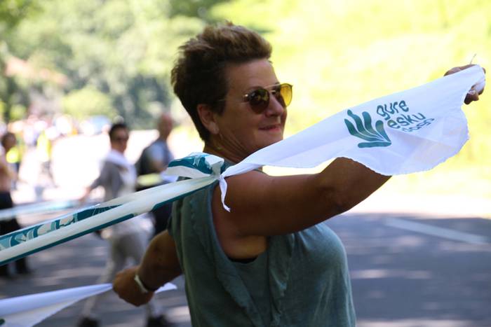 "Gu bezala, beste 100.000 za 77 1528637291374