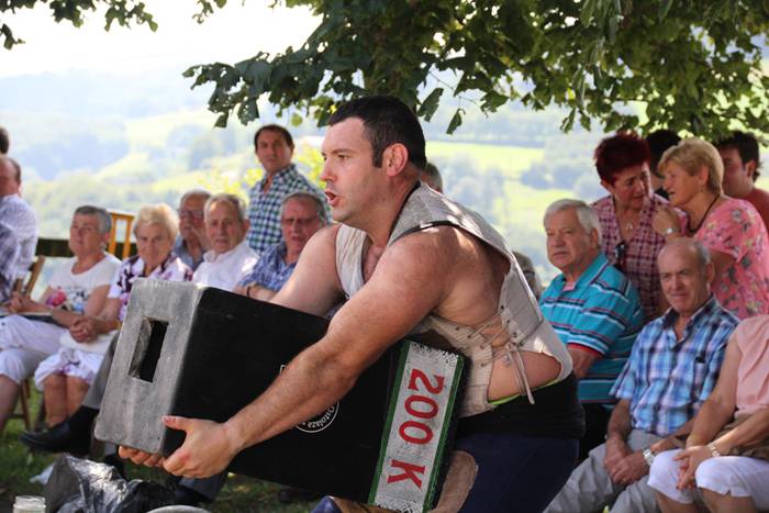 Herri kirola eta festa, Sant 18 1500220617871