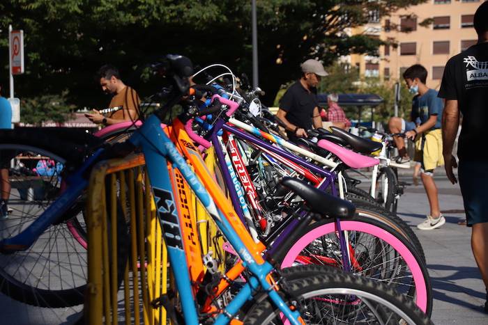 Bigarren eskuko azoka 30 1632564217029