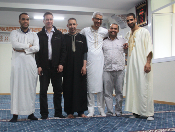 Bukatu dute hilabeteko baraualdia 9 1467801670255