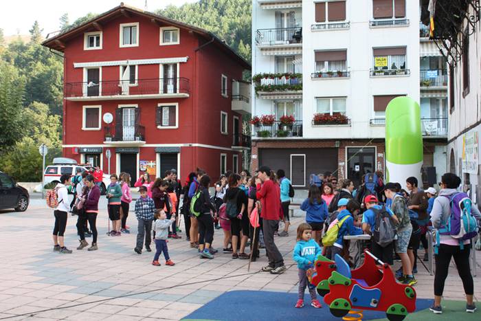 III. Mendiz Mendi Etxera 107 1506347266304